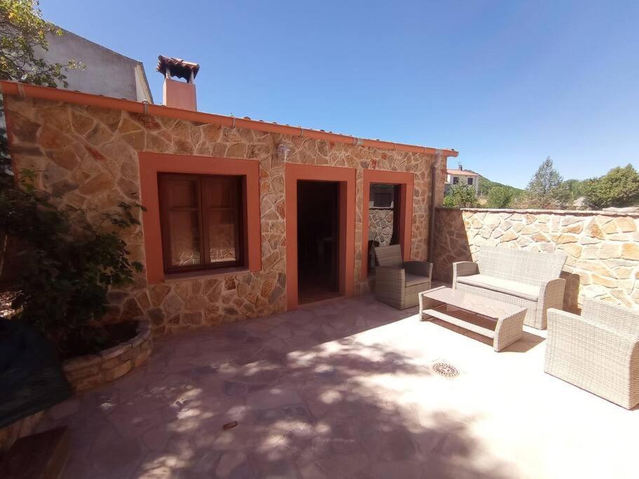 Agradable Casa Antigua Reformada Con Patio Villa Espejon Luaran gambar